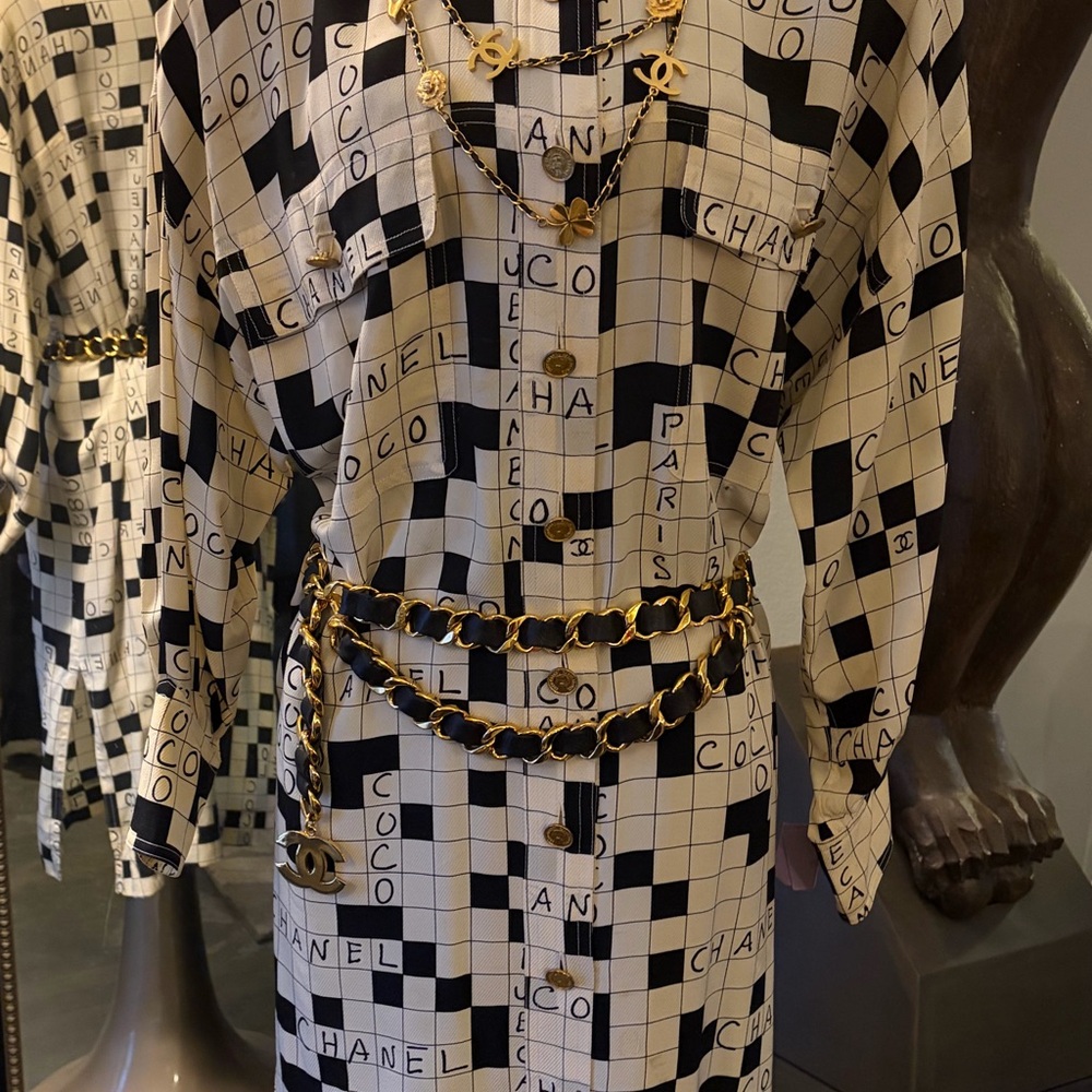 Chanel Iconic Scrabble Print Silk Dress RARE 1990,s
✨💕 Make A Offer ✨💕 - Picture 7 of 9